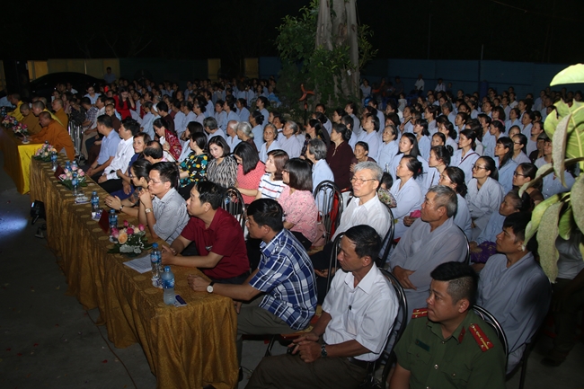 Celebrating the great ceremony of the Buddha’s Birthday at Tieu Dao Pagoda