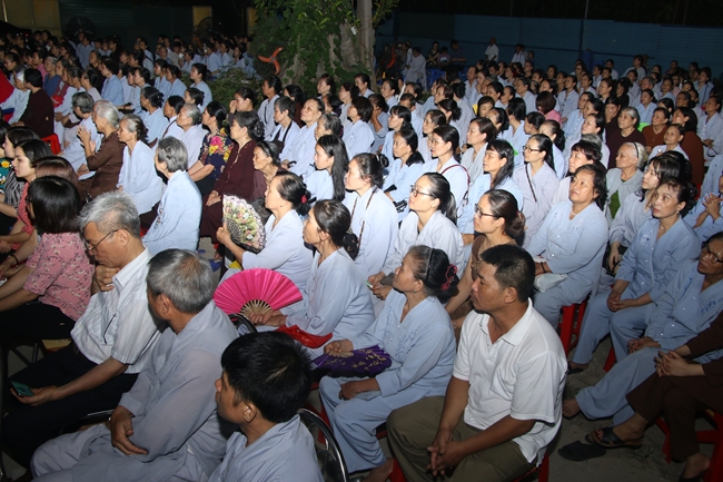 Celebrating the great ceremony of the Buddha’s Birthday at Tieu Dao Pagoda