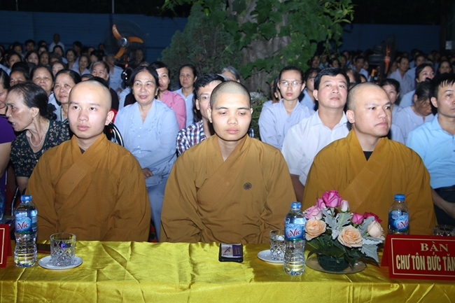 Celebrating the great ceremony of the Buddha’s Birthday at Tieu Dao Pagoda
