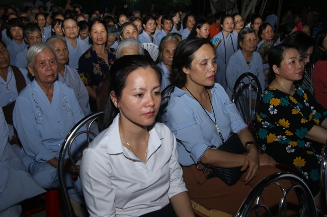 Celebrating the great ceremony of the Buddha’s Birthday at Tieu Dao Pagoda