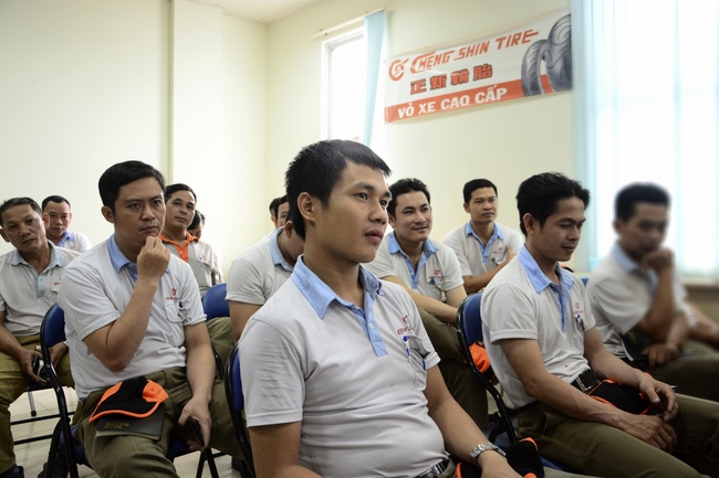 Buổi nói chuyện tại Công ty TNHH CN Cao Su Chính Tân Việt Nam