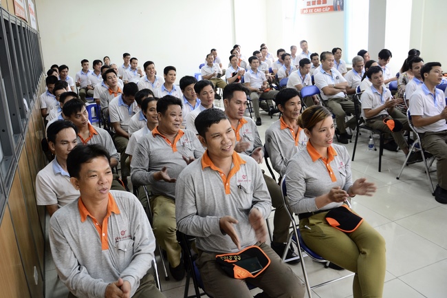 Buổi nói chuyện tại Công ty TNHH CN Cao Su Chính Tân Việt Nam