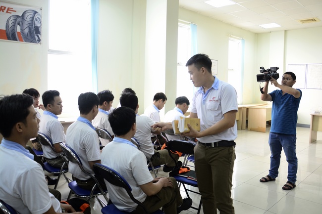 Buổi nói chuyện tại Công ty TNHH CN Cao Su Chính Tân Việt Nam