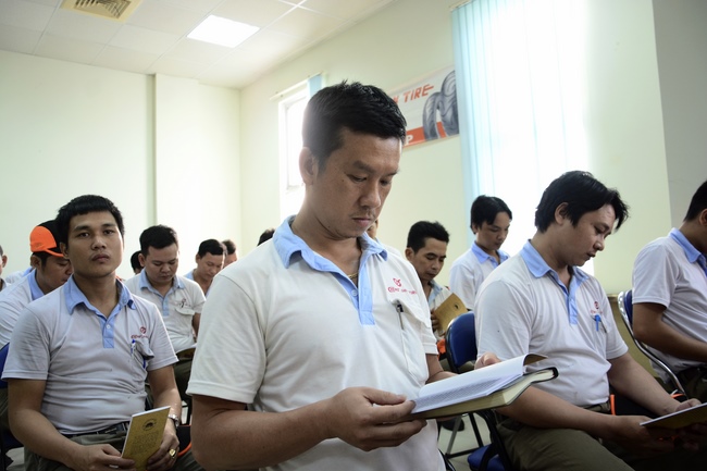 Buổi nói chuyện tại Công ty TNHH CN Cao Su Chính Tân Việt Nam