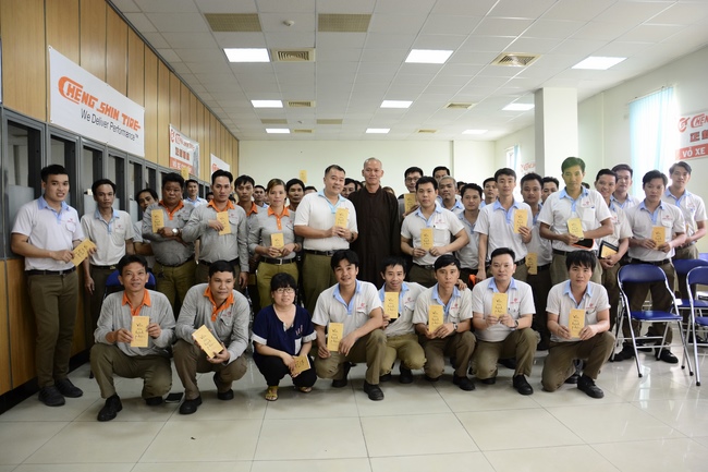 Buổi nói chuyện tại Công ty TNHH CN Cao Su Chính Tân Việt Nam