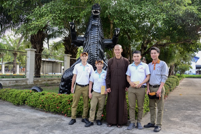 Buổi nói chuyện tại Công ty TNHH CN Cao Su Chính Tân Việt Nam