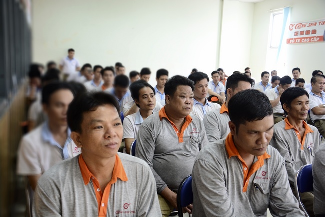 Buổi nói chuyện tại Công ty TNHH CN Cao Su Chính Tân Việt Nam