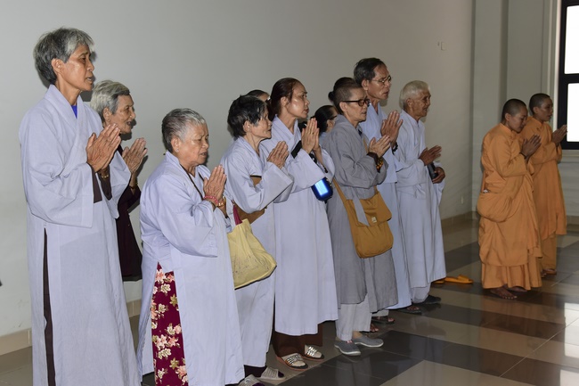 Rebirth praying ceremony, cremating and handing over two turtles Heosemys annandalii and Elongated tortoise.