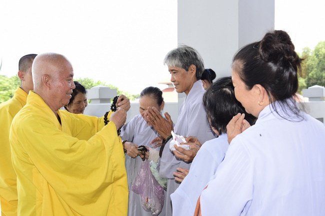 Rebirth praying ceremony, cremating and handing over two turtles Heosemys annandalii and Elongated tortoise.