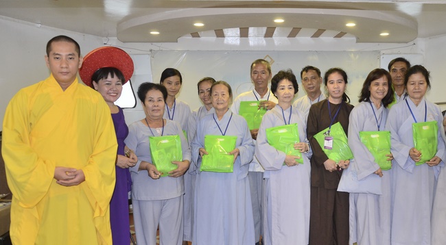 Releasing creatures on Hau river