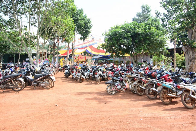 Sharing Dharma at Phap Vien Pagoda in Dak Nong