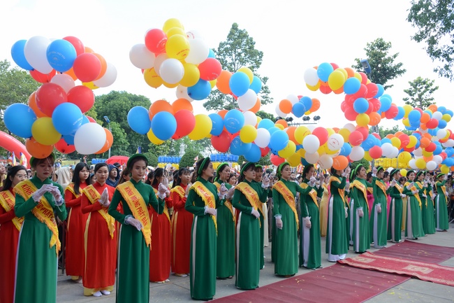 Impressive Vesak Ceremony at Hoang Phap temple