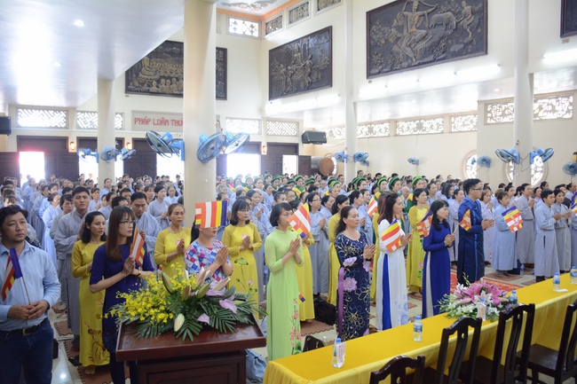 Impressive Vesak Ceremony at Hoang Phap temple