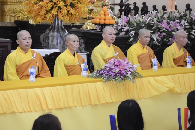 Impressive Vesak Ceremony at Hoang Phap temple