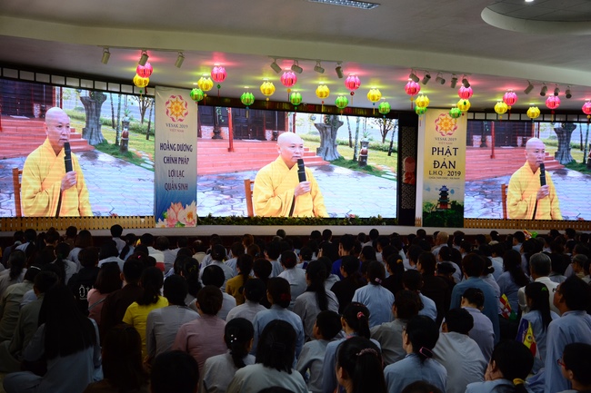 Impressive Vesak Ceremony at Hoang Phap temple
