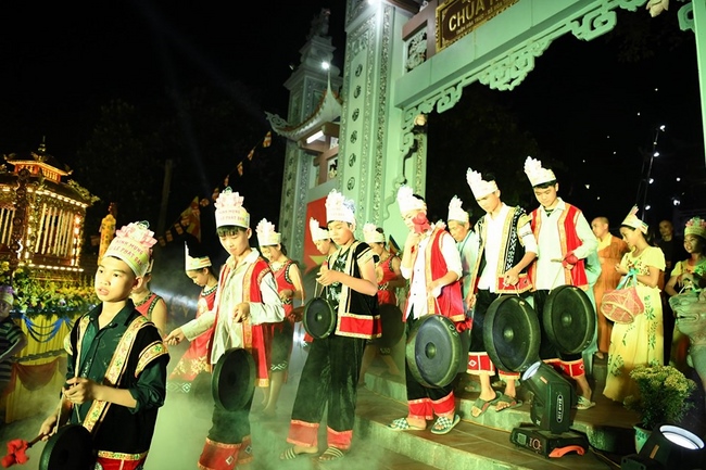 Sowing conditions of leaving-home on the Buddha's birthday season 2019