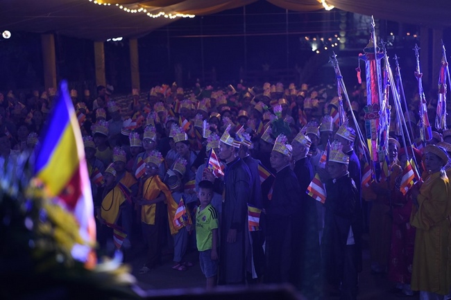 Sowing conditions of leaving-home on the Buddha's birthday season 2019