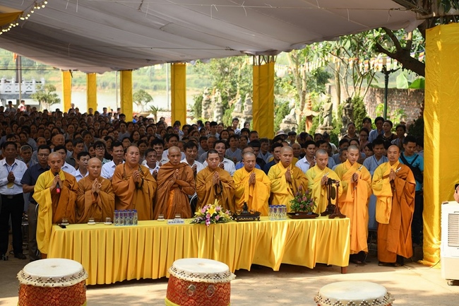 Sowing conditions of leaving-home on the Buddha's birthday season 2019