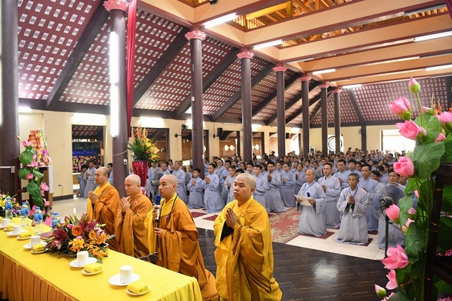 Sowing conditions of leaving-home on the Buddha's birthday season 2019