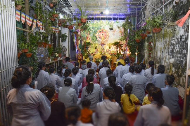 Tay Khanh Pagoda celebrating the Buddha'  bathing rite for Buddhist families