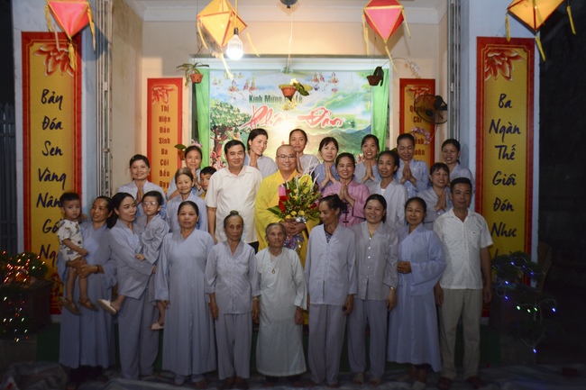 Tay Khanh Pagoda celebrating the Buddha'  bathing rite for Buddhist families