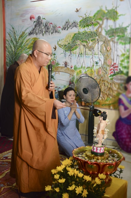 Tay Khanh Pagoda celebrating the Buddha'  bathing rite for Buddhist families