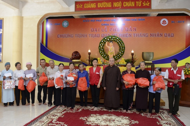 Vesak ceremony at Tay Khanh pagoda, Thai Binh province