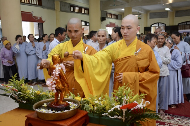 Vesak ceremony at Tay Khanh pagoda, Thai Binh province