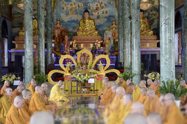 Hoang Phap Monk Join the Monastic Confession 2019
