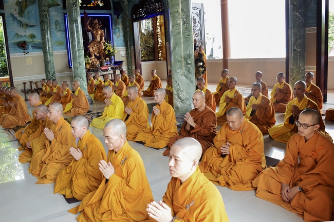 Hoang Phap Monk Join the Monastic Confession 2019