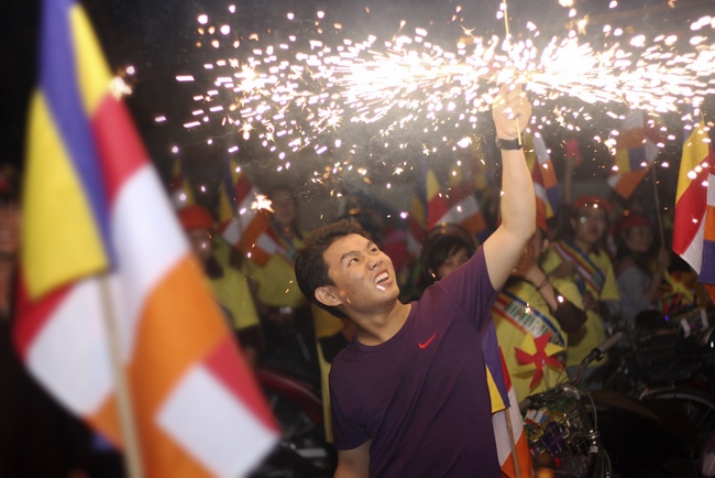 Diễu hành xe đạp mừng đại lễ Phật đản 2019