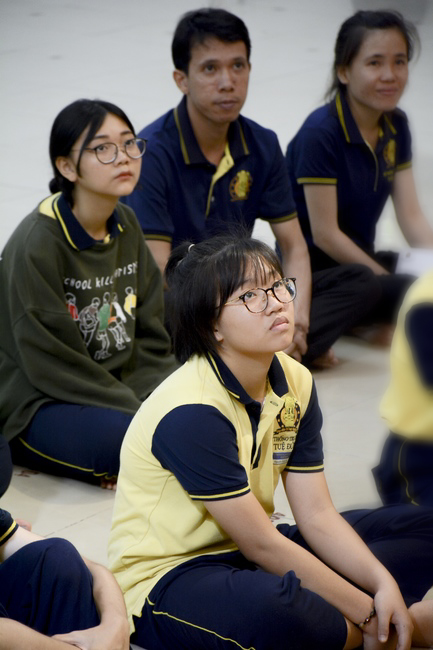 Trường Tuệ Đức sinh hoạt ngoại khóa tại chùa Hoằng Pháp