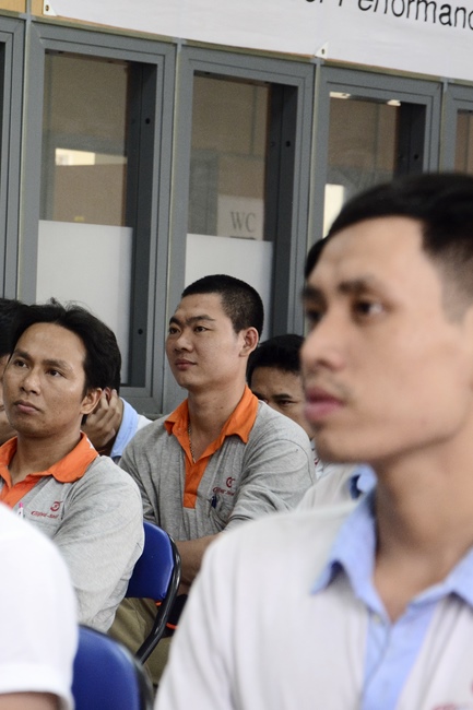 Tiếp tục nói chuyện tại Công ty TNHH CN Cao Su Chính Tân Việt Nam