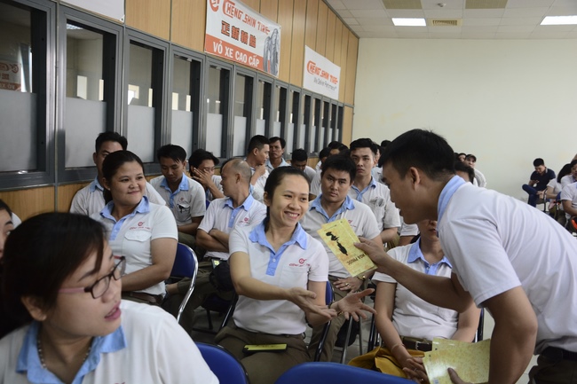 Tiếp tục nói chuyện tại Công ty TNHH CN Cao Su Chính Tân Việt Nam