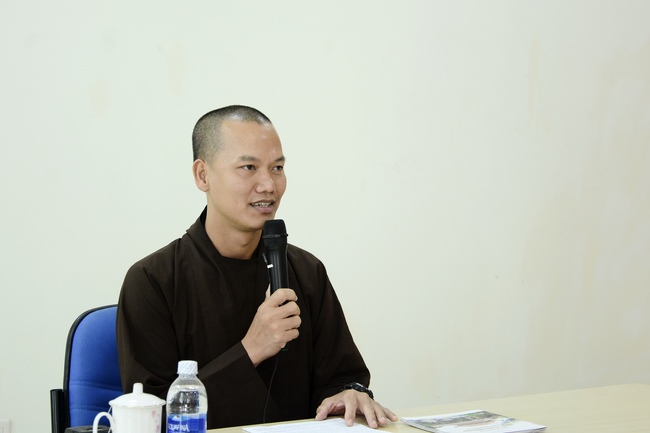 Tiếp tục nói chuyện tại Công ty TNHH CN Cao Su Chính Tân Việt Nam