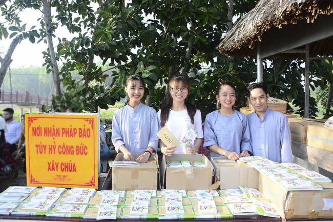 The Buddha's Birthday Great Ceremony at Tay Phap Pagoda