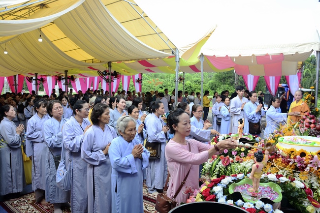 The Buddha's Birthday Great Ceremony at Tay Phap Pagoda