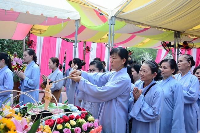 The Buddha's Birthday Great Ceremony at Tay Phap Pagoda