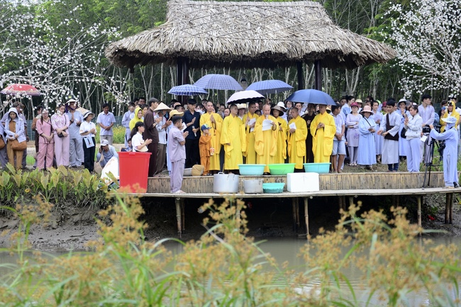 The Buddha's Birthday Great Ceremony at Tay Phap Pagoda