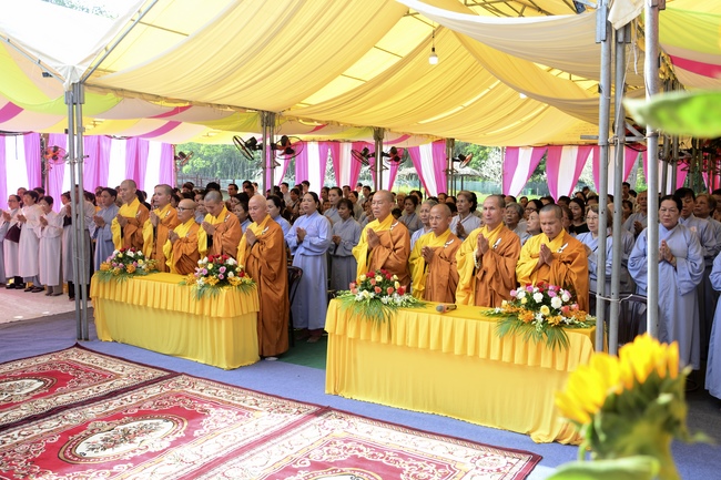The Buddha's Birthday Great Ceremony at Tay Phap Pagoda