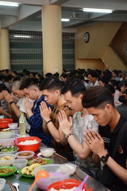 Tu niệm Phật một ngày