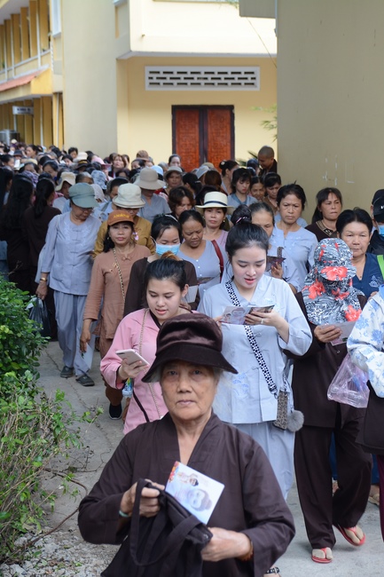 Tu niệm Phật một ngày