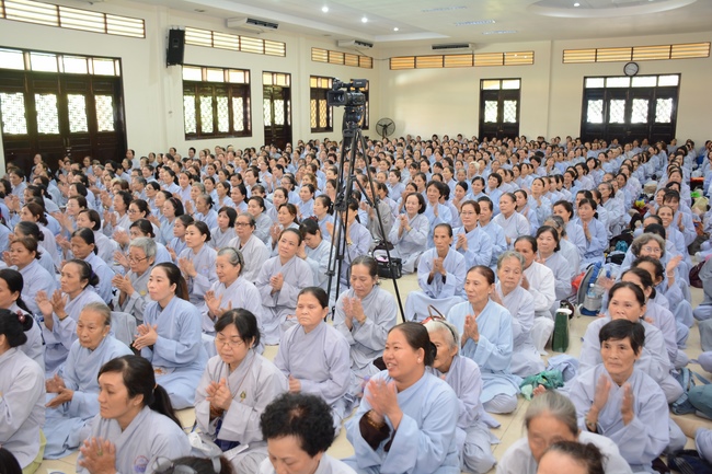 Tu niệm Phật một ngày