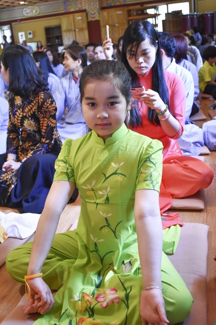 Lễ Phật đản cho người Việt tại chùa Dược Sư, Hàn Quốc