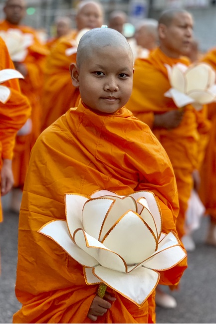 Tham dự lễ “Nhiên Đăng Hội” tại thủ đô Seoul, Hàn Quốc