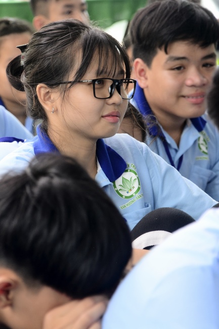 Chia sẻ Phật pháp tại Bến Tre