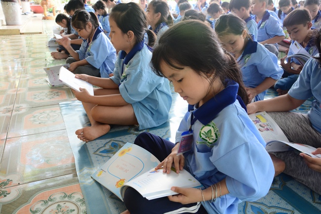 Chia sẻ Phật pháp tại Bến Tre