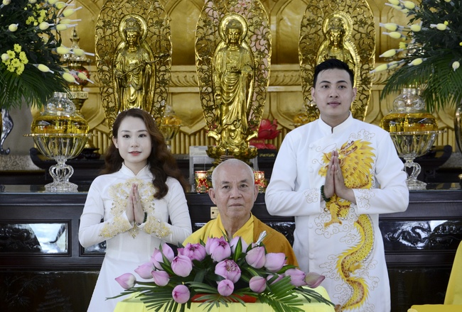 Buddhist  Wedding Ceremony