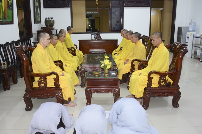 Showing Gratitude To Parents and Teachers – An Emotional Ceremony from the Kids