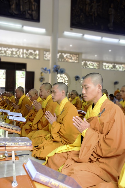 Quý Thầy chùa Hoằng Pháp an cư tập trung